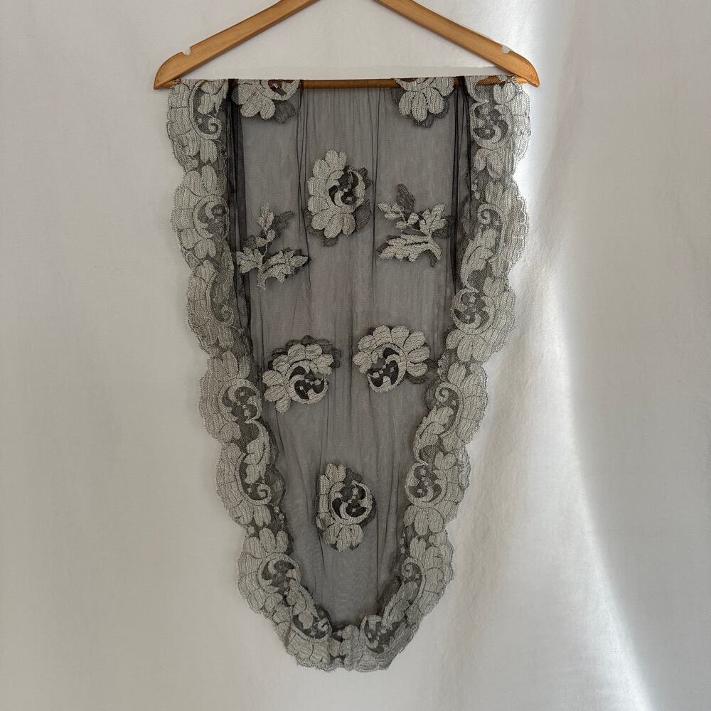 Vintage Black Tulle Lace Mantilla Veil Ivory Floral Embroidery